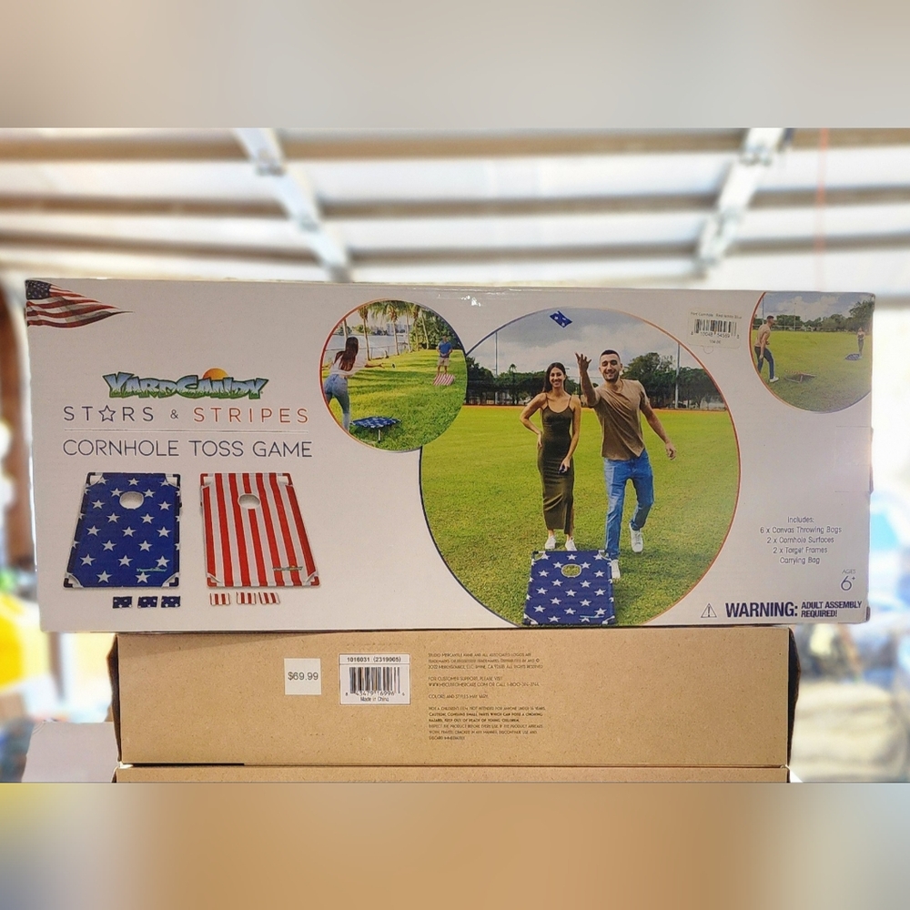 Red and White Outdoor Bean Bag Toss Game